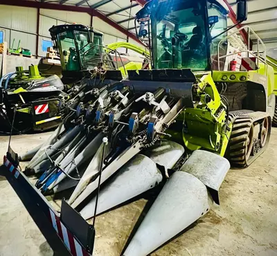 Cuilleur épis moulu avec adaptateur Claas / LKS