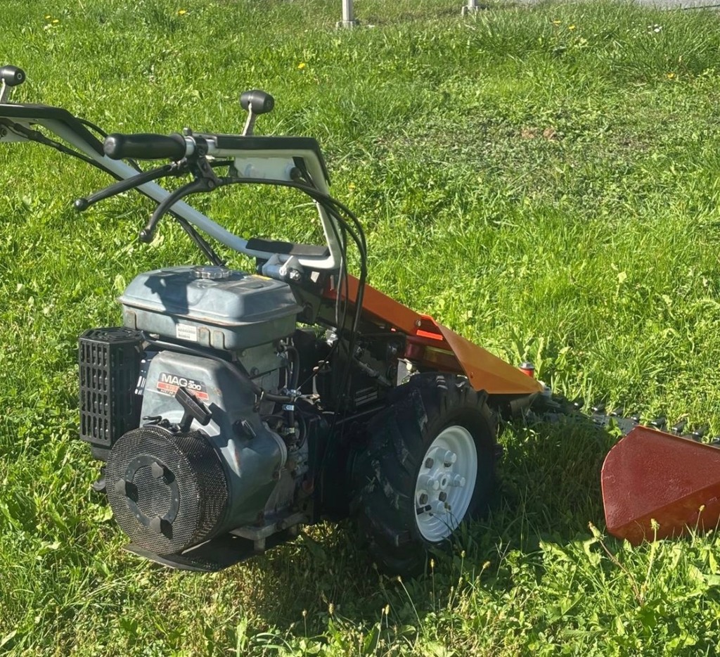 a2c21ffe-5aa7-4a42-b3ef-fecfa6a8b02c-