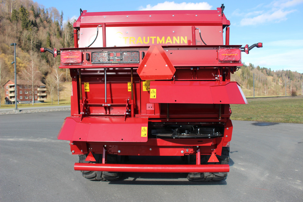 b42dc094-6841-44e3-8937-e7332ed6cb98-MS_105_Kompoststreuwerk (12).jpg