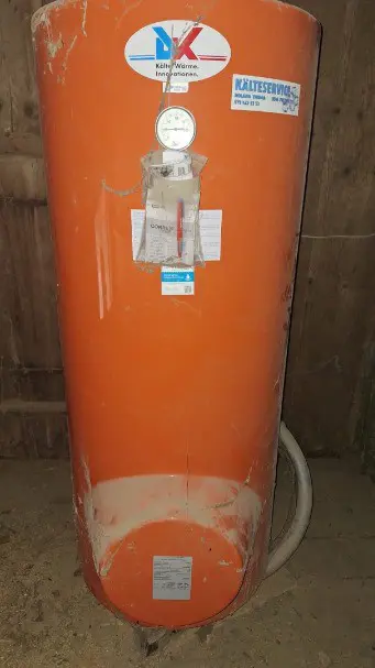 a1e3825d-6f4b-43b1-a2e1-7aa04ee97499-ea18e05b-1ef8-4274-af13-c2c5281be64a.jpg