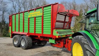 Strautmann Häckselwagen Silierwagen
