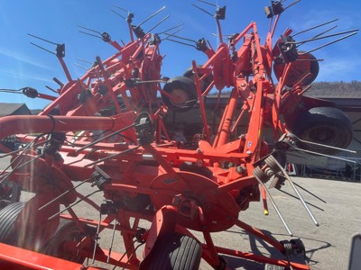 Pirouette Kuhn GF 8702T