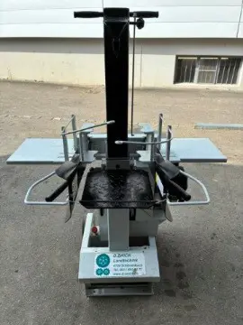 Holzspaltmaschine