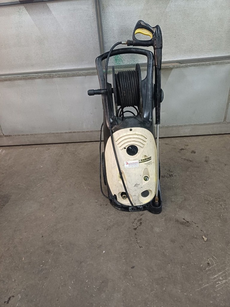 5710204b-2951-4d49-9962-d54ea8a9531e-WhatsApp Image 2025-12-15 at 07.jpg