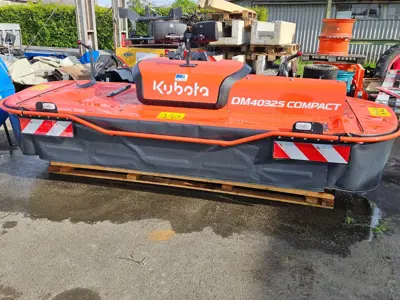 Kubota DM 4032 S Compact-Scheibenmäher Front