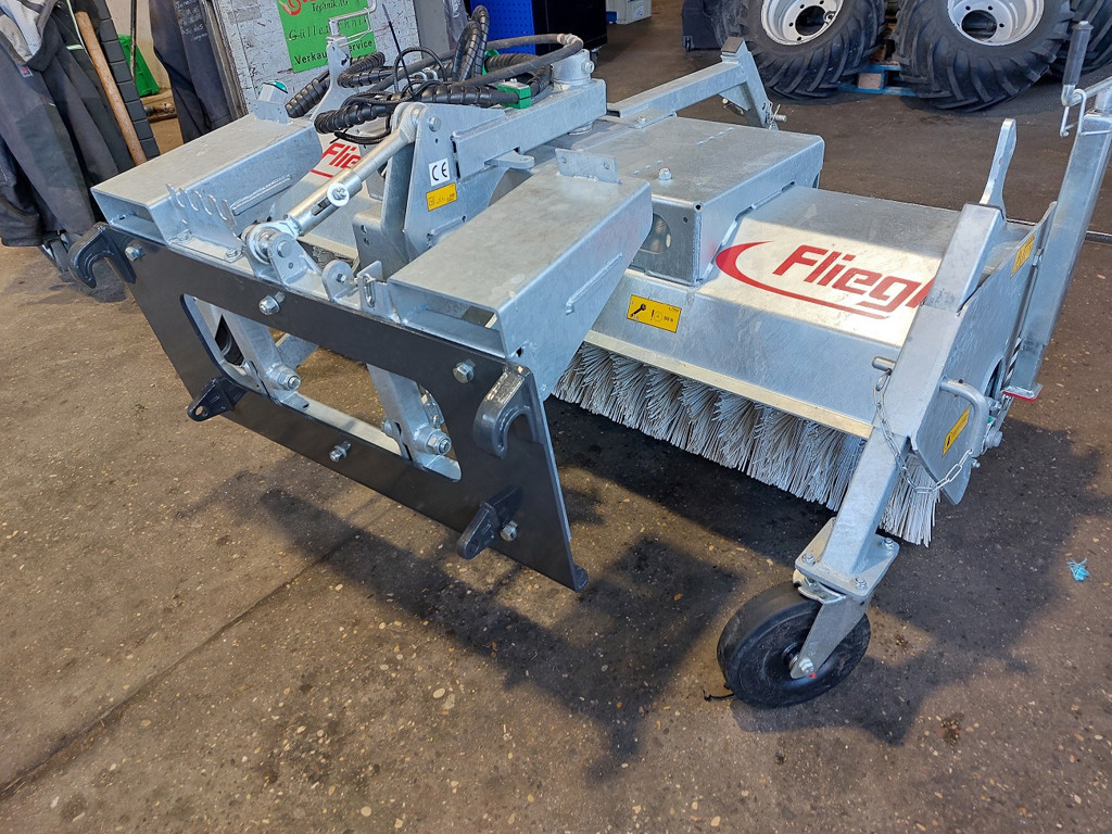 36cff818-b308-45b0-9ea2-435de4caf919-Fliegl Aubry (4).jpg