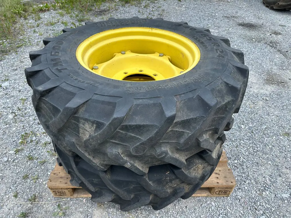 Räder 340/85 R24