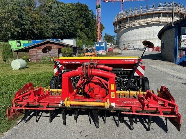bc8f1b4d-bbb9-4540-a263-55e2ee288988-28535 Pöttinger Sämaschine Kombiant bLion 300 (1).jpg