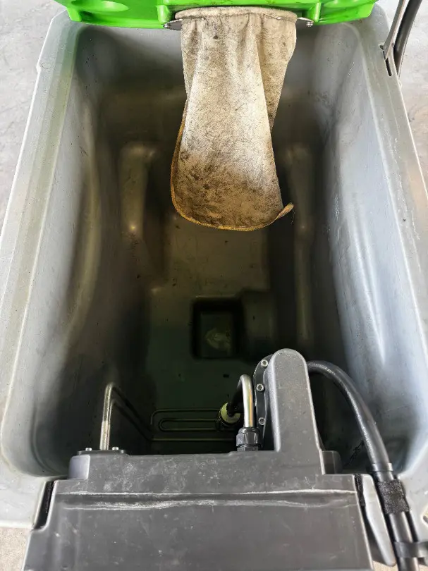 c7af5ab1-0524-4c90-a353-222c4fdabca0-Auffangbehälter.jpg
