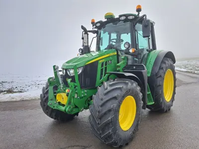 Traktor John Deere 6120M