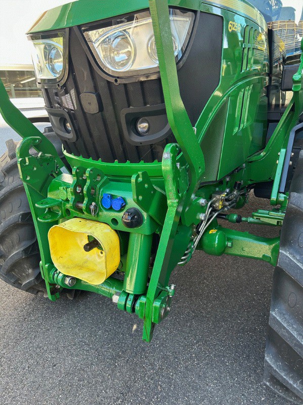 c56a2f04-346d-46f8-bd6f-747076f41744-JohnDeer6125-2.jpg
