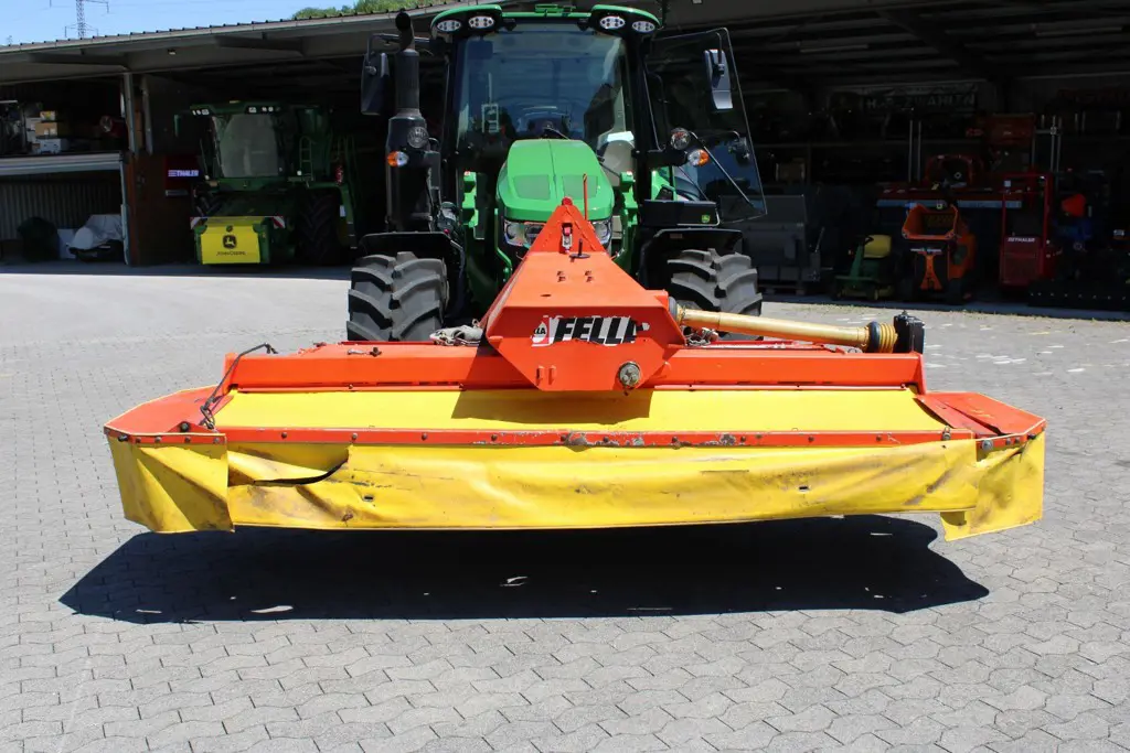 Fella Mähwerk mit Aufbereiter SM310 Frontmähwerk Faucheuse
