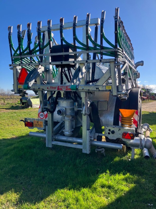 9400d2d7-e9a8-41ad-97bf-7699383ac1ec-WhatsApp Image 2025-02-28 à 10.png