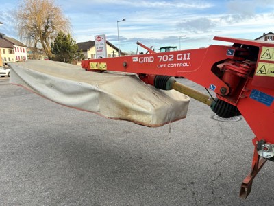 Faucheuse à disques arrière  KUHN GMD 702 GII