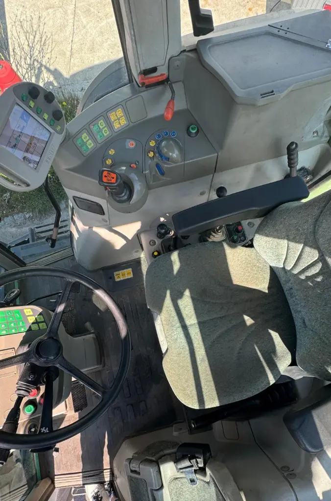 f25bd723-c935-425d-a9a7-ac247c95d19e-WhatsApp Image 2026-04-02 at 15.17.06 (4).jpg