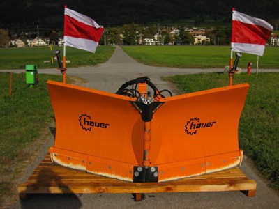 Schneepflug Hauer Vario VS-L2400