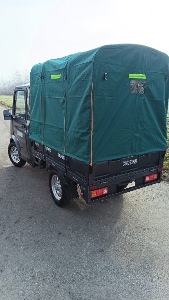 64cdef67-898e-4a1f-9c17-5ca4b46e6818-Toro Plane Hinten.jpg