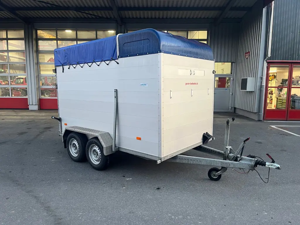 9feb3af2-cefa-4a94-b090-4b7282e89349-Viehwagen Hüppi 2.jpg