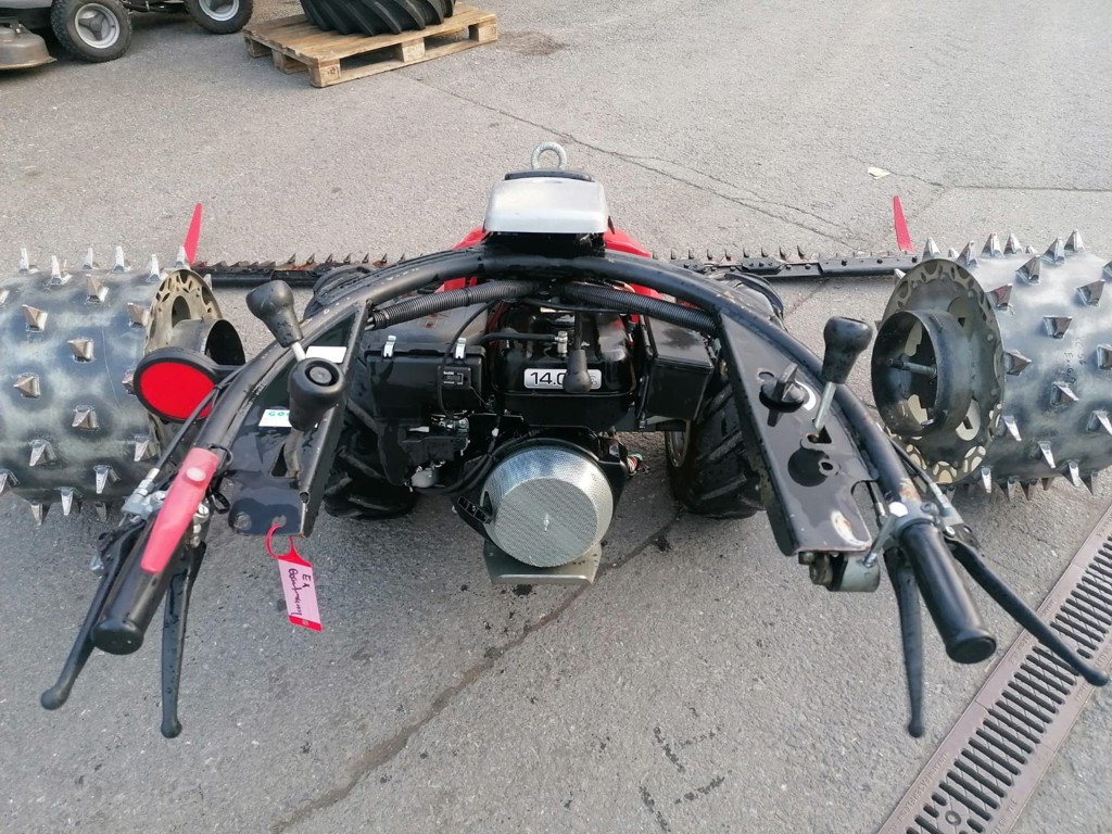 a112a381-8d0e-4baf-bab7-c14f46a6a2be-WhatsApp Image 2026-03-10 at 08.jpg