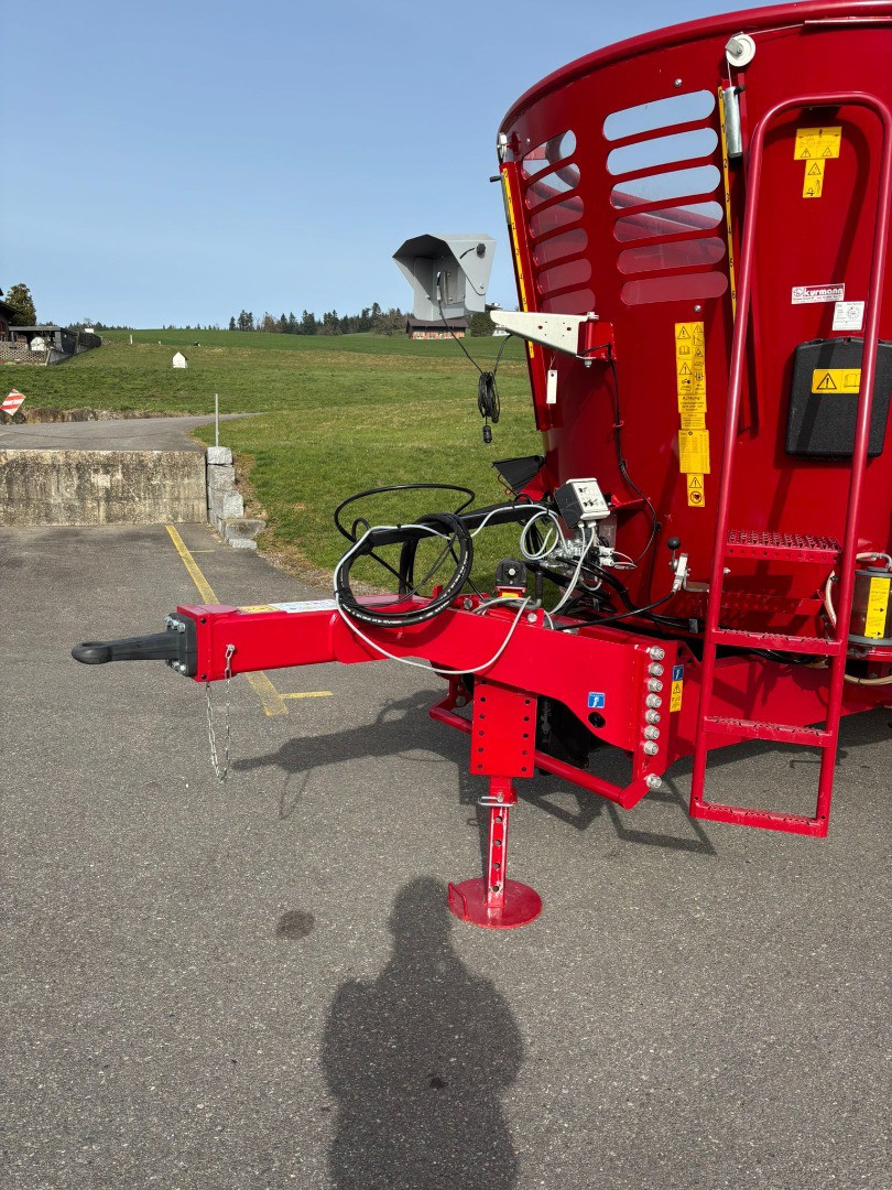 cdec7069-3f90-4144-80ed-c7f879081b9d-WhatsApp Image 2026-03-05 at 15.54.43 (1).jpg