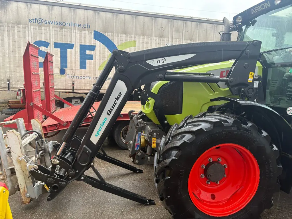 chargeur QUICKE Q5S CLAAS ARION 430