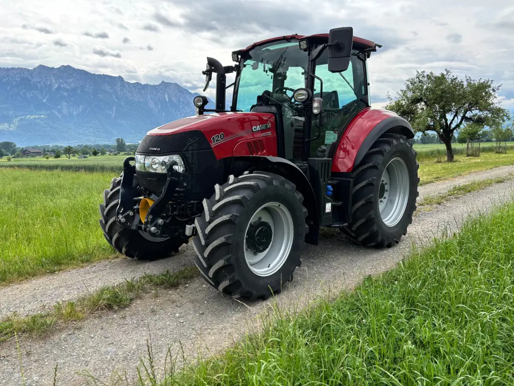 CASE IH LUXXUM 120 Vorführtraktor