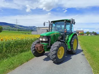 John Deere 5100M