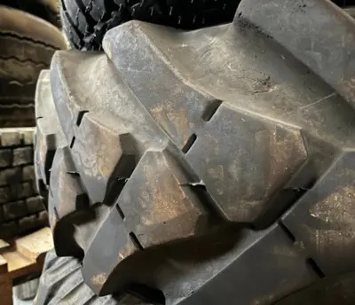 Reifen BKT 11.5/80R15.3