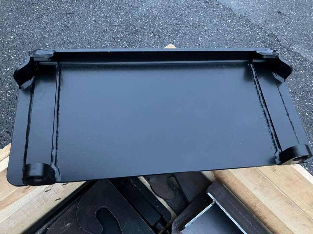 d9819b5d-7bcd-4480-9b06-450a0c6b19e9-Anschweisskonsole Avant 2.jpg