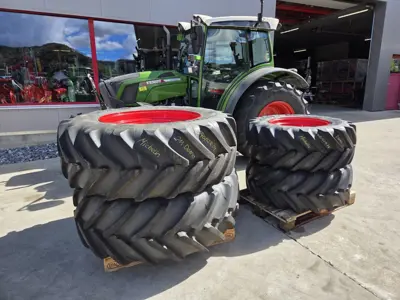 Satz Räder  zu Fendt 211 Vario