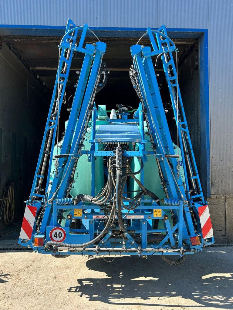 ca262eab-fa70-40e1-908e-27b7207de286-WhatsApp Image 2025-05-14 à 10.png