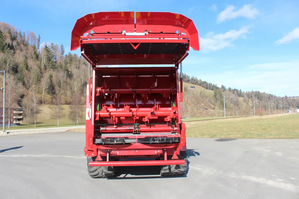 db2efd17-7cd9-44d2-ac3c-0ff686d83139-MS_105_Kompoststreuwerk (20).jpg