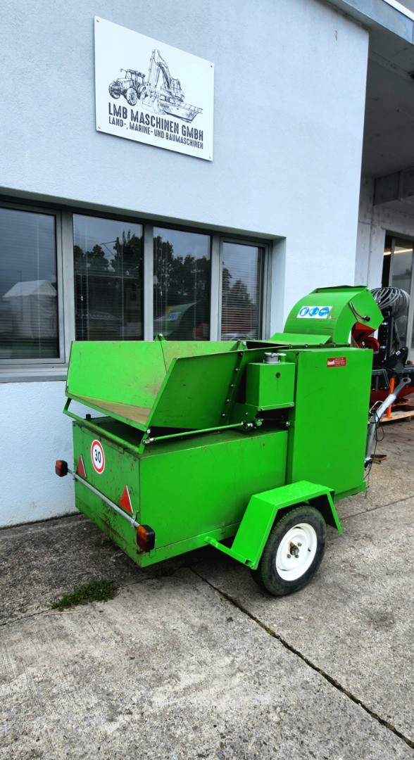 0925e4c2-c43f-4124-bf55-57096583edb8-Holzhacker LMB Mashcinen GmbH 2.jpg