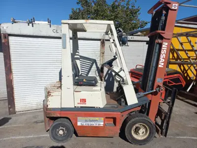 Stapler Nissan FG15 Benzinstapler Seitenschub , HH 3,8m Hubstapler Gabelstapler