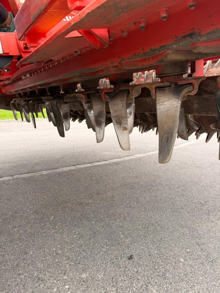 3db5b6e9-07b3-4c9d-85b1-61fb0c6bf850-WhatsApp Image 2025-10-21 à 07.jpg