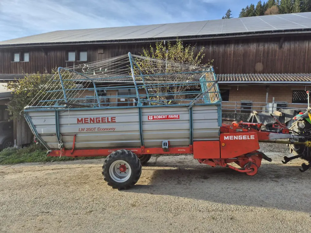 Ladewagen Mengele LW250T Economy