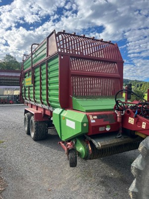 Autochargeuse Strautmann Vitesse 3001E