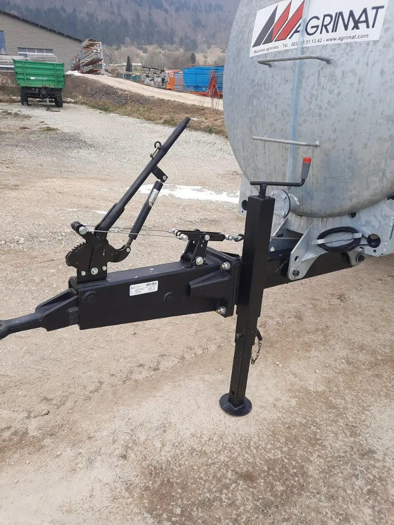 cf075f39-23cb-49d3-9886-ec02889b2d66-Agrimat tonneau 4100 méc (10).jpg