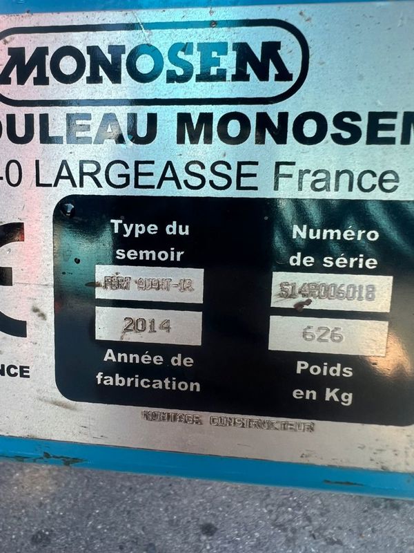 9c47792a-fbd1-4a4d-9409-f03b060fa423-WhatsApp Image 2024-04-02 à 19.44.18_88542043.jpg