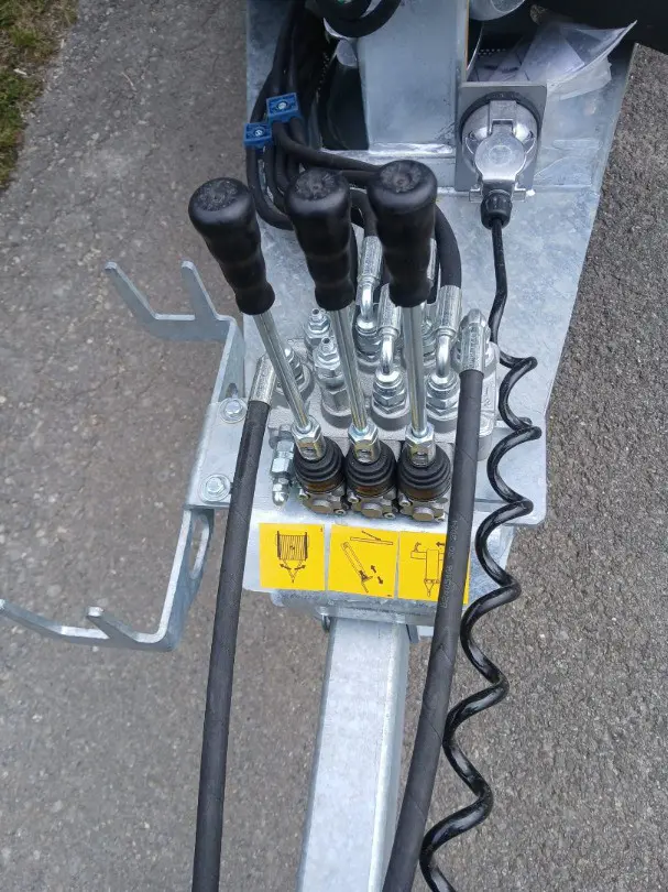 20f0d12d-6be2-410c-9e92-152c14d9b690-WhatsApp Image 2026-04-16 at 10.07.57 (2).jpg