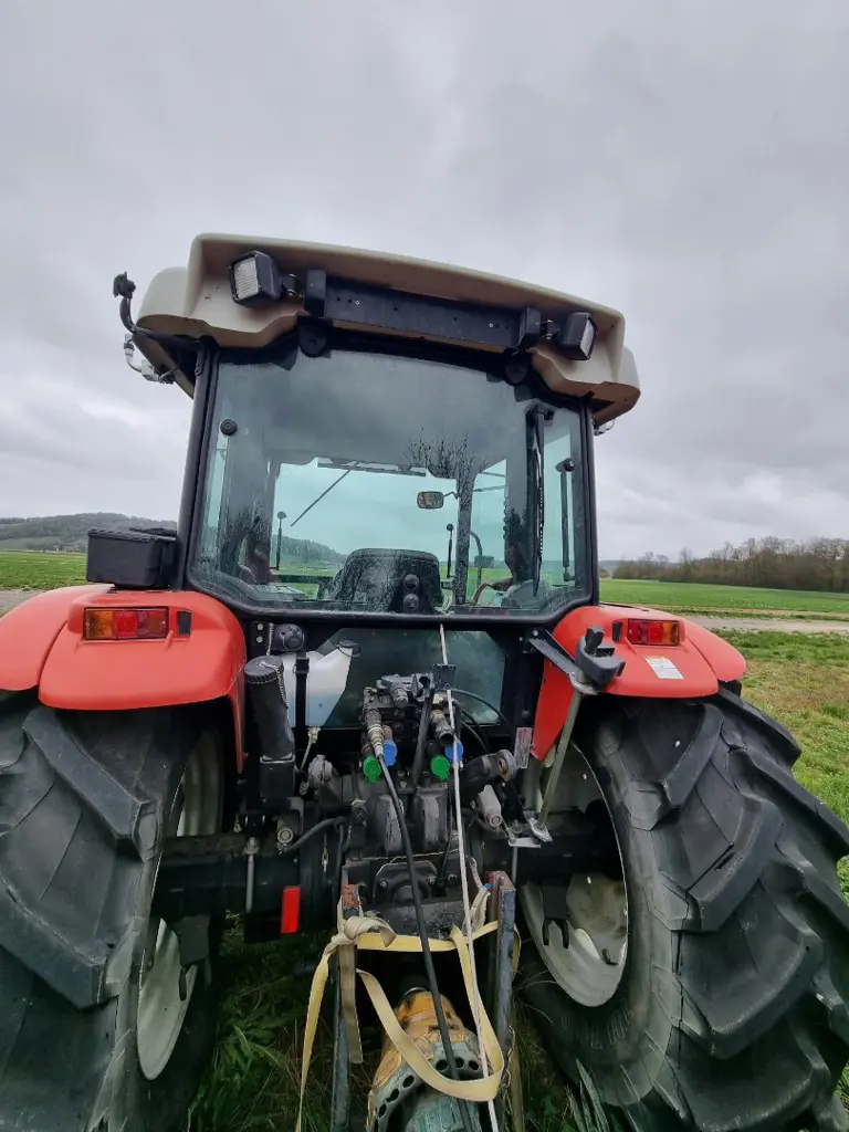 f2bf9730-07b8-4c69-b261-6c2ad21d7d09-Traktor3.jpg