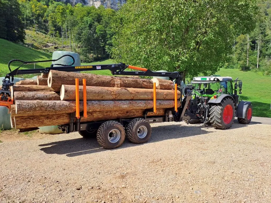 e0f84e68-dca2-4932-9ed2-47b954446fad-BMF 720.jpg