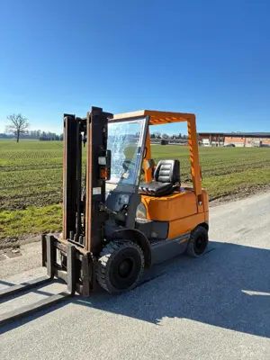 StaplerTCM / Robert Aebi Landtechnik AG