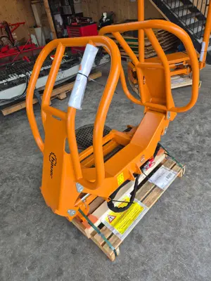 Rundballenzange Hauer SBZ 915
