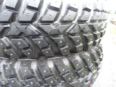 Steyr, Räder Traktoren 320/85 R28