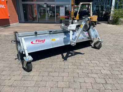 Fliegl Wischmaschine Typ 700 / 2800