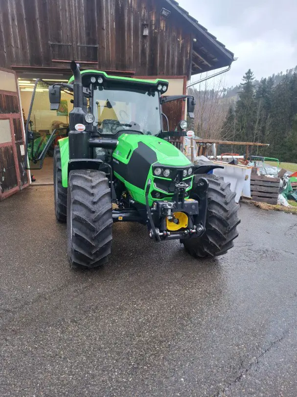 Traktor Deutz 5115 GS mit Fronthydraulik +Zapwelle