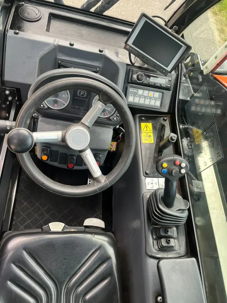7d382cb5-b9a6-485f-8c9a-6099513101d2-8a3edd33-8757-4224-8d31-29fa9176df2e.jpg
