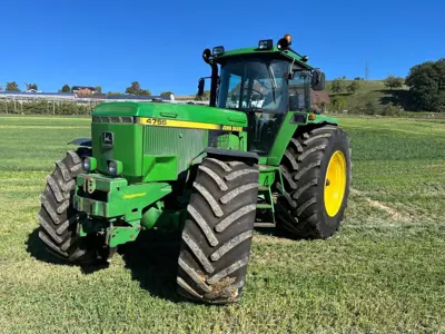 John Deere 4755