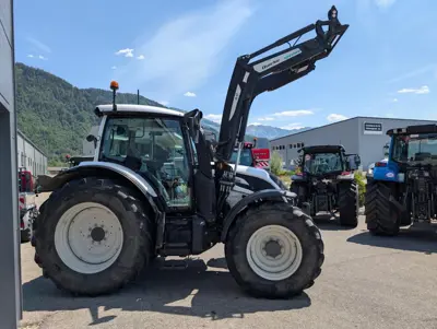 Tracteur Valtra N154 Versu